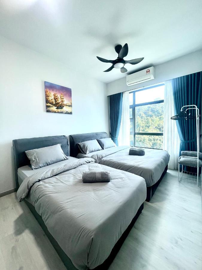 Botiza Suites At Jesselton Quay Кота Кинабалу Екстериор снимка