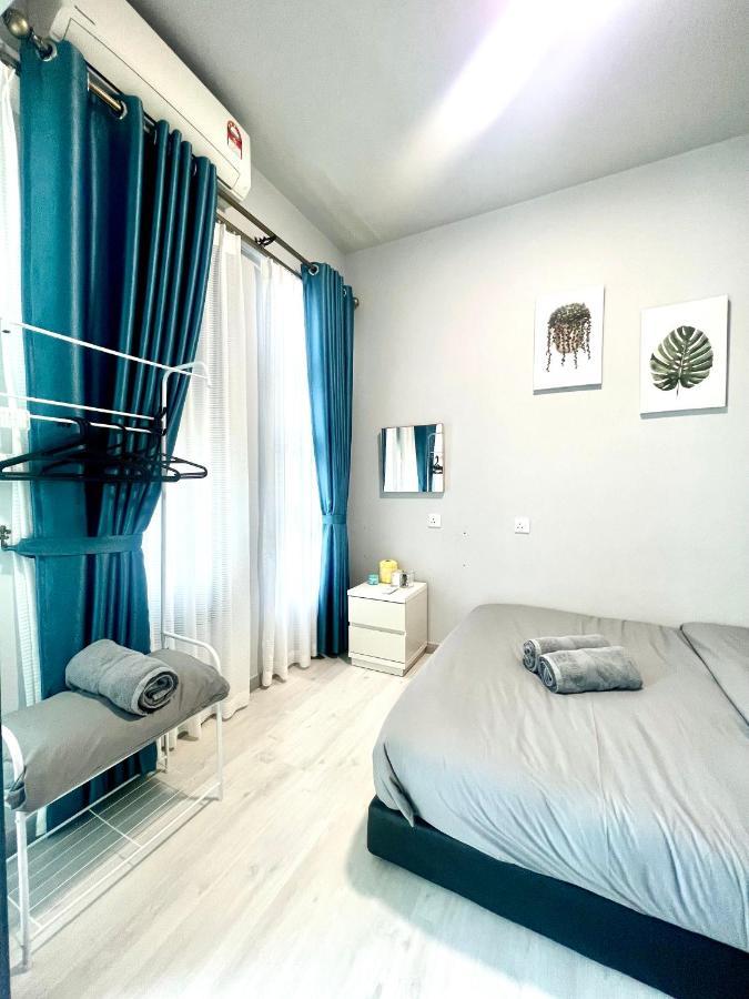 Botiza Suites At Jesselton Quay Кота Кинабалу Екстериор снимка